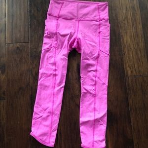 Athleta Pink Crop Leggings. Size Small